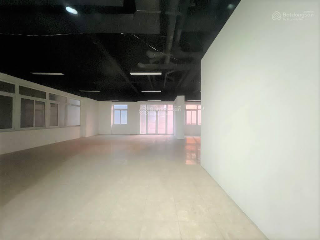 Cho thuê kho xưởng lĩnh nam 610m2 60tr có chia nhỏ xe 5 tấn đỗ 3pha