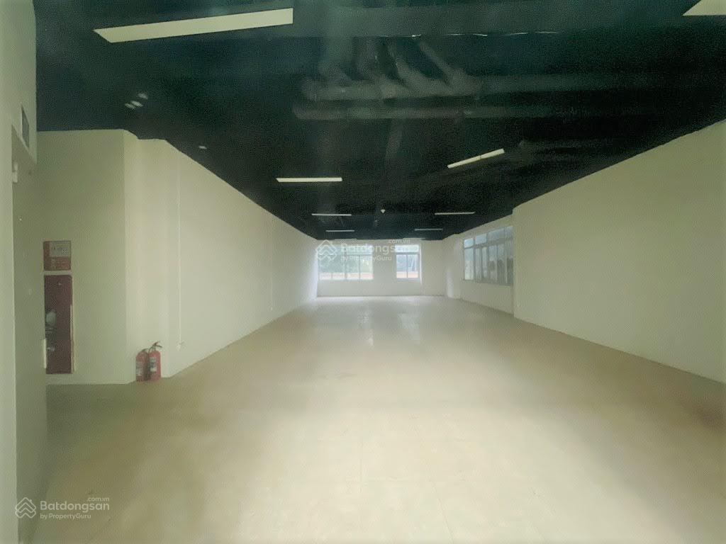 Cho thuê kho xưởng lĩnh nam 610m2 60tr có chia nhỏ xe 5 tấn đỗ 3pha
