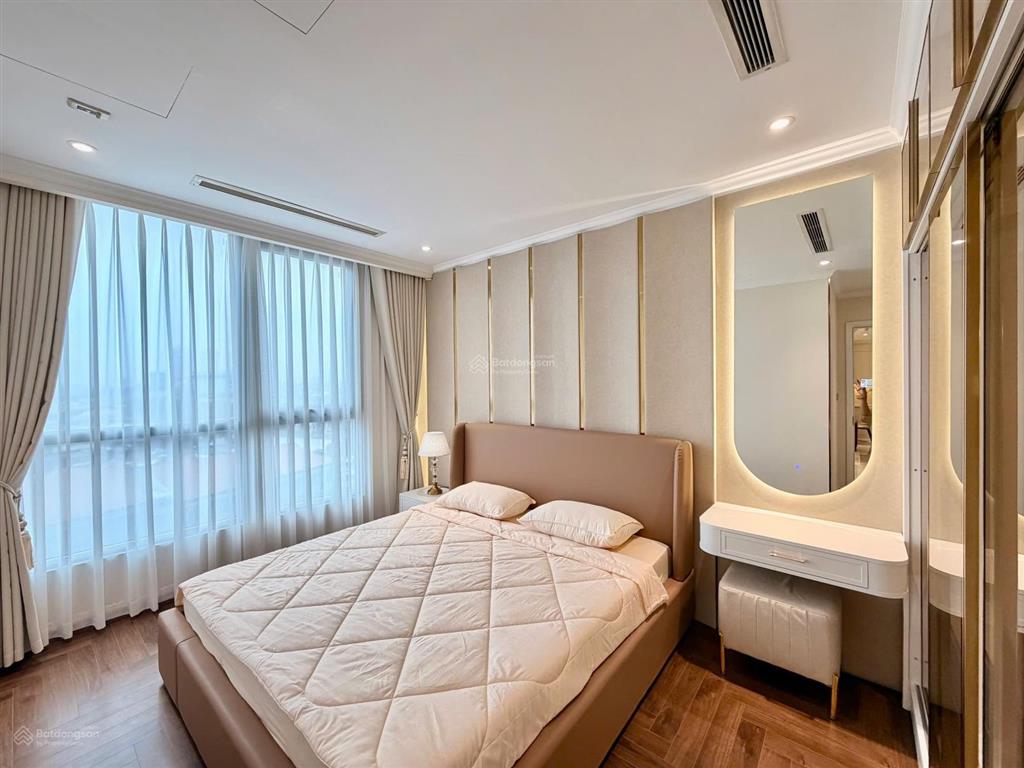 Chủ kẹt cần bán nhah căn 2pn khu vinhomes central park, giá cực tốt 0908 048 ***