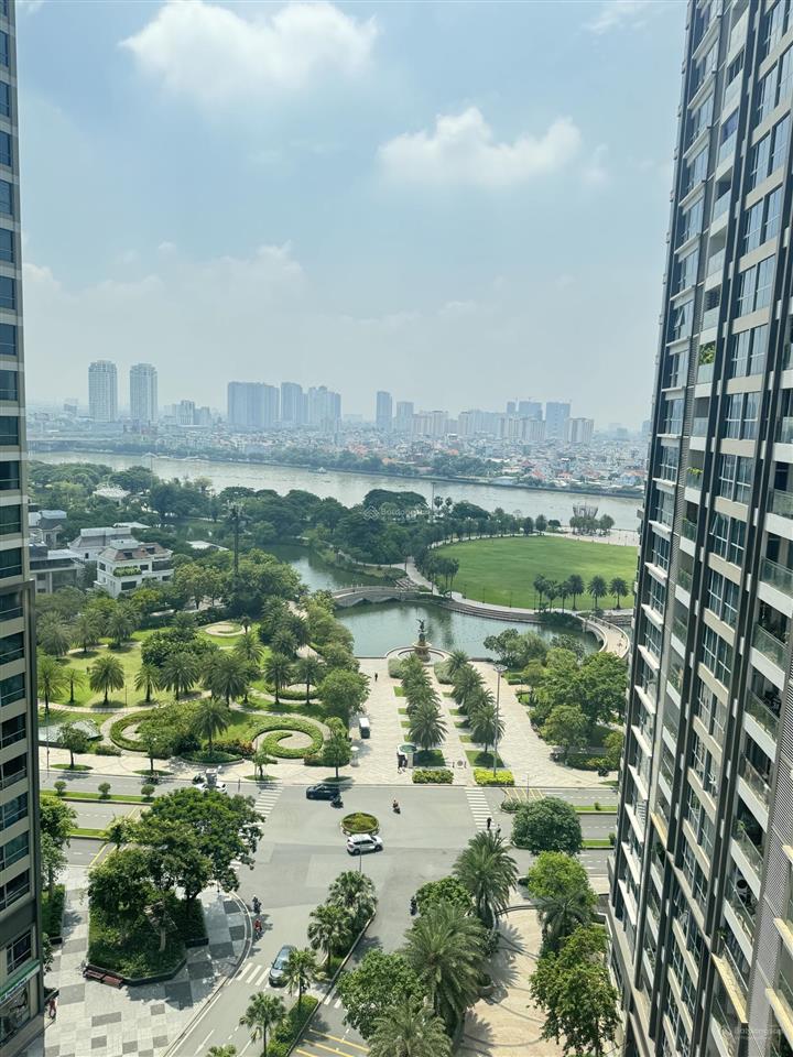 Vinhomes central park, cho thuê 4pn, 154m2, giá chỉ 55tr/th. 0908 048 ***