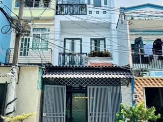 Bán nhà nguyễn văn khối, dt 4 x 13,5m, 4pn, 4wc  giá 5,5 tỷ/thương lượng