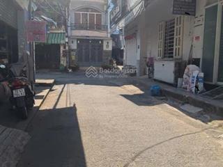 Cho thuê nhà quang trung 2pn, 2wc hẻm 8m giá 10tr