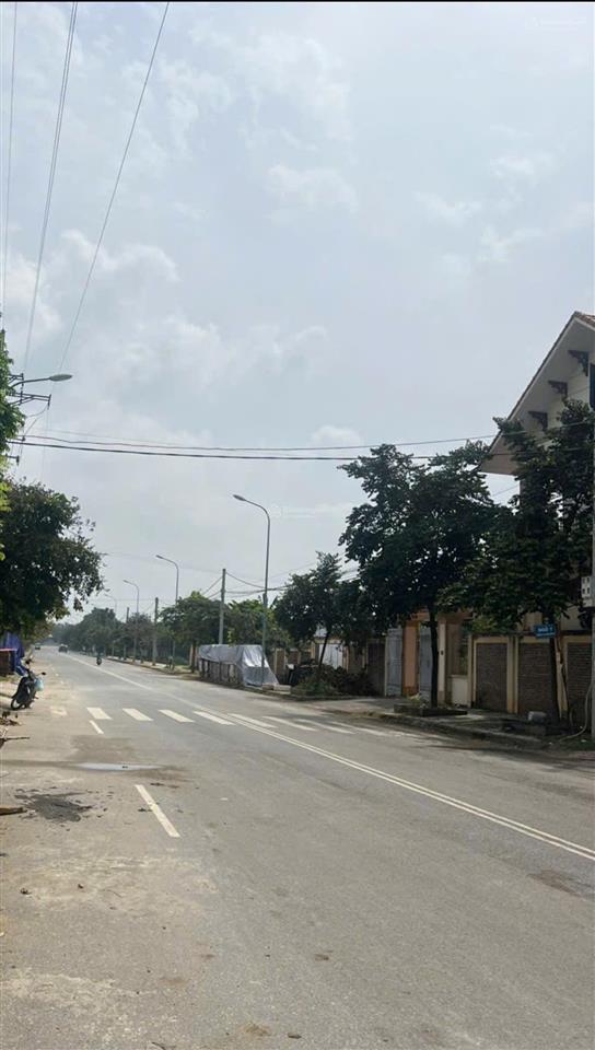 Cần bán 55m² full thổ cư đất ở đô thị phường tùng thiện  sơn tây  tp hà nội.  0988 825 ***.