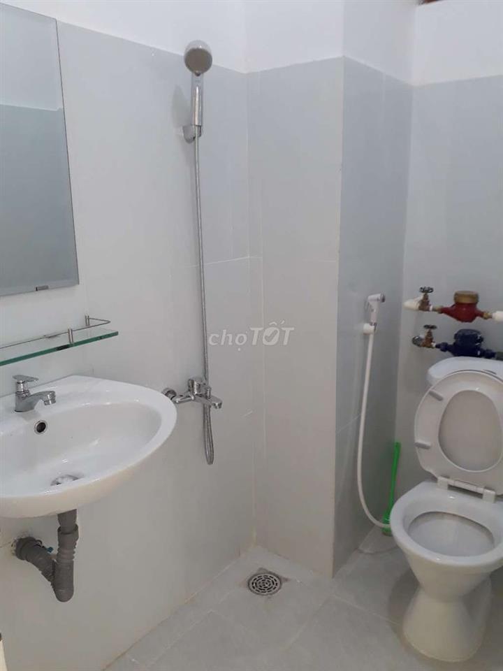 PHÒNG TRỌ 16M2 ĐƯỜNG LÊ TRỌNG TẤN,