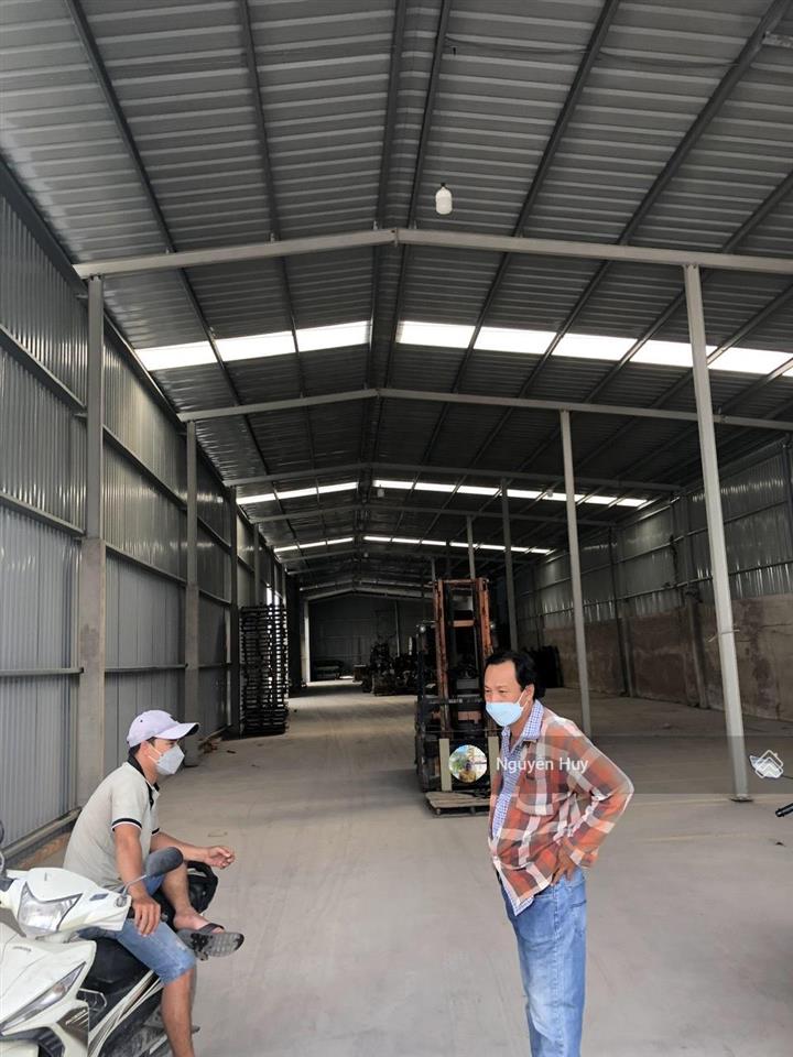 Cho thuê kho, nhà xưởng tại trần đại nghĩa, bình chánh, khuôn viên 2.400m² xưởng 1.500m² 100 triệu