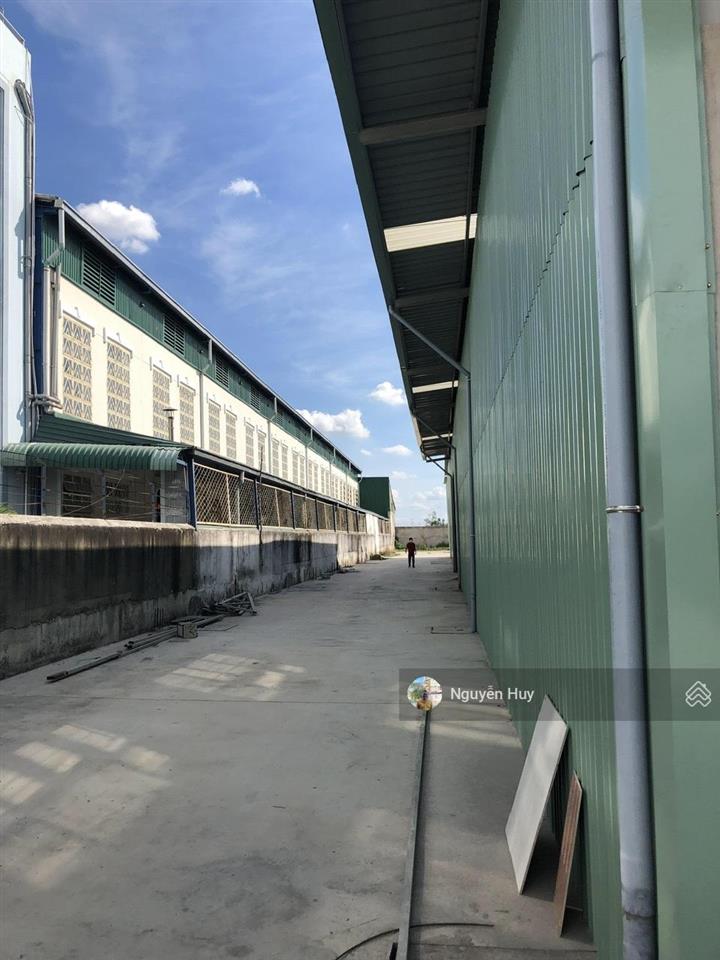 Cho thuê kho, nhà xưởng tại trần đại nghĩa, bình chánh, khuôn viên 2.400m² xưởng 1.500m² 100 triệu