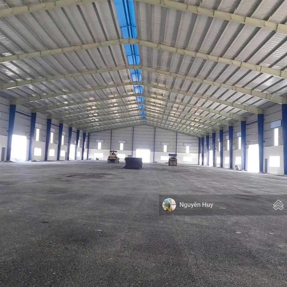 Cho thuê kho xưởng trong kcn hải sơn dt đất 12000m2 có 2 xưởng và văn phòng.  0909 913 ***