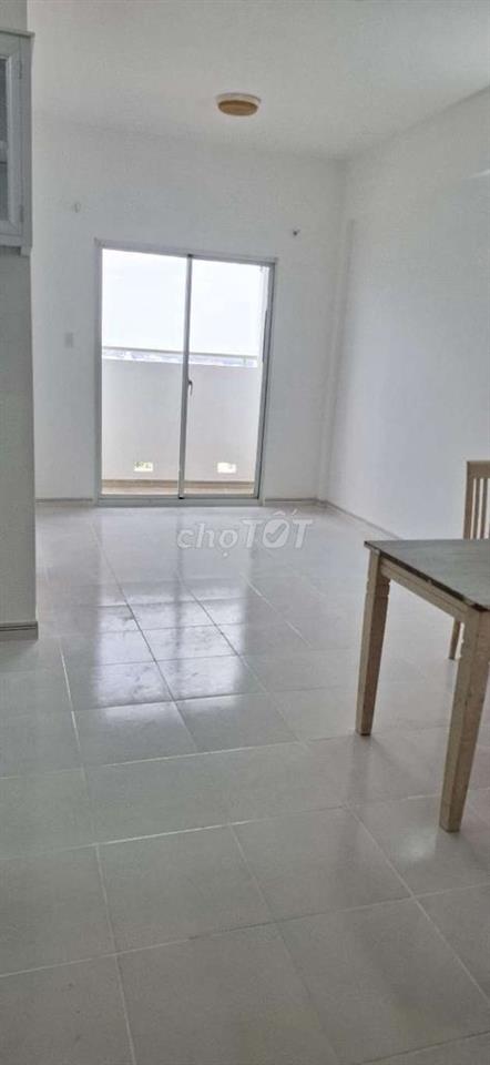 kẹt tiền cần bán gấp căn hộ P. Bình Đông. giá 1tỷ390tr. 55m2. 2PN, 2WC