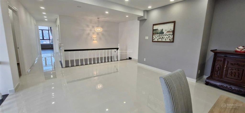 Cho thuê penthouse phú hoàng anh 4pn, 3wc, 200m2 tại lô a lầu 24, phú hoàng anh