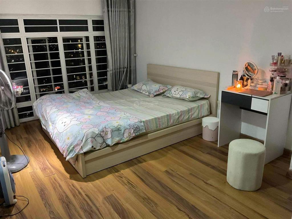 Bán loft house lô b phú hoàng anh nhà đẹp 3 phòng ngủ