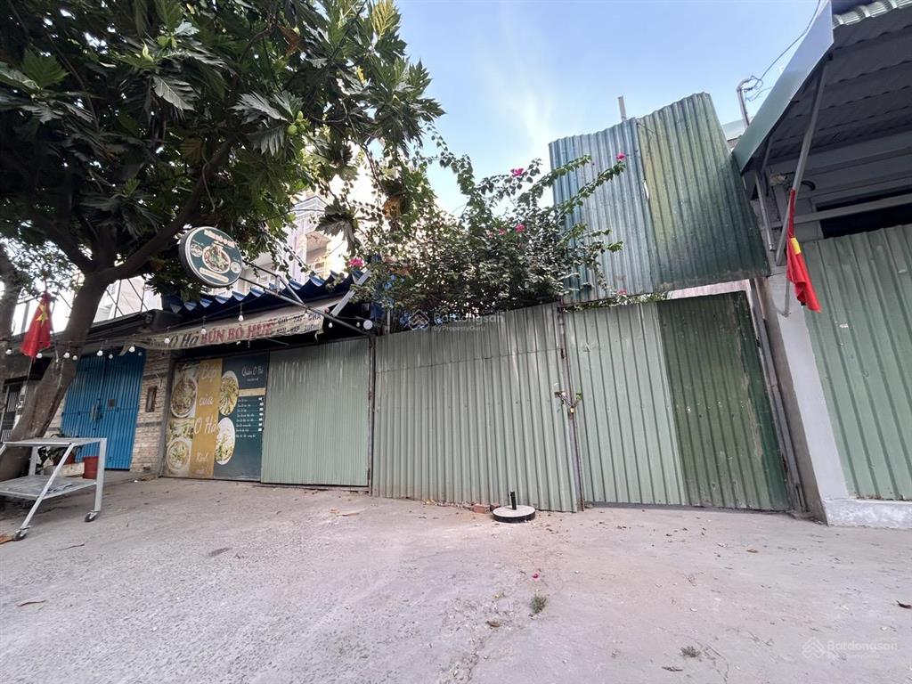 Bán lô đất hai mặt tiền trục chính đường d3 & d9  dt 5x27m  kế bên khu đô thị global city