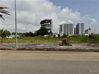 Chính chủ bán nền đất centana đpt q9 84.3m2 giá 5.2 tỷ đường thông, sạch sẽ, sổ đỏ sẵn 0908 005 ***