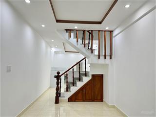 Chính chủ cần bán nhà phố 2 lầu 54.2m2 ngay coopmark ngã tư thủ đức giá 5tỷ hẻm xe hơi thông nhau