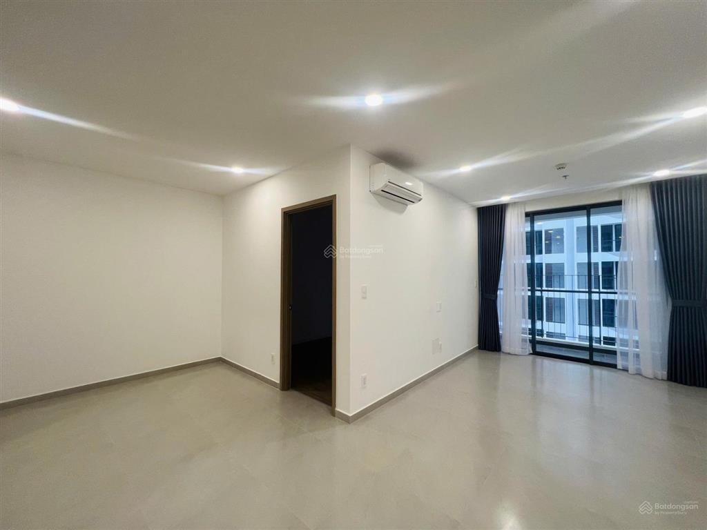 Bán nhanh 60m2 giá 2,8 tỷ, đã có sổ, tầng đẹp giá tốt chung cư mt eastmark city  0908 005 ***