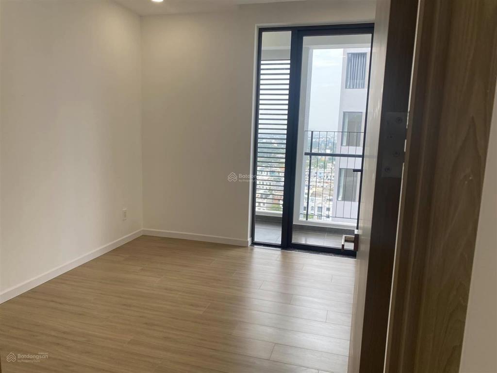 Bán nhanh 60m2 giá 2,8 tỷ, đã có sổ, tầng đẹp giá tốt chung cư mt eastmark city  0908 005 ***