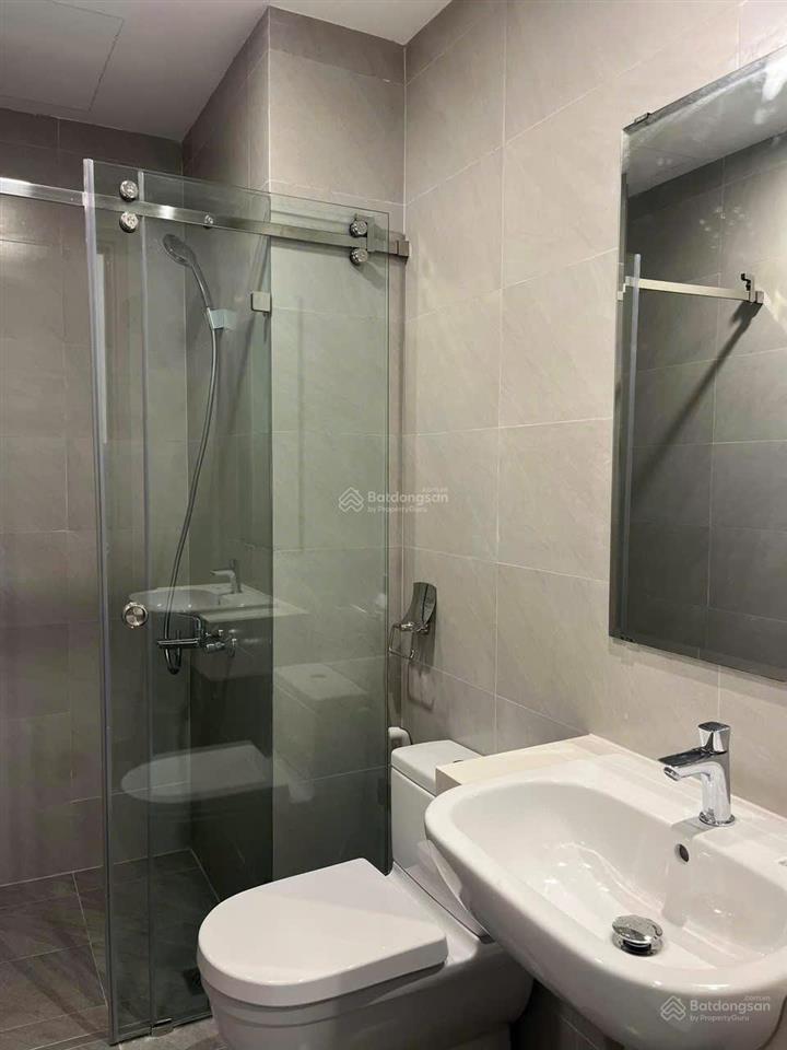 Bql chung cư mt, cho thuê căn 1pn + 1 63m2 giá 5.5 triệu/tháng bao pql, khoá sẵn xem nhà liền