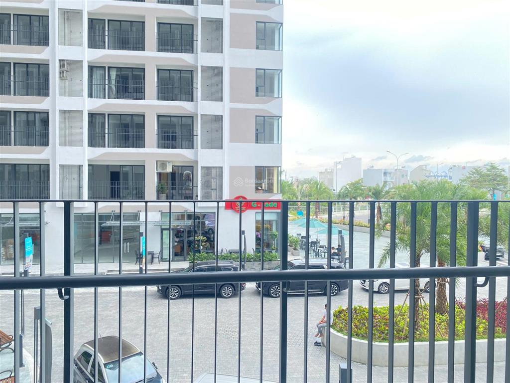 Bql chung cư mt, cho thuê căn 1pn + 1 63m2 giá 5.5 triệu/tháng bao pql, khoá sẵn xem nhà liền