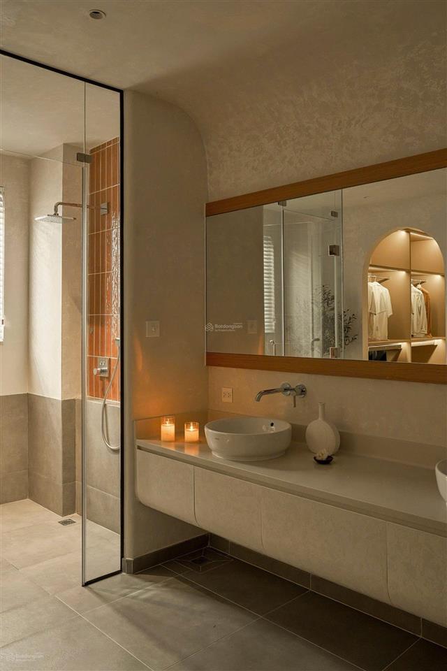Chính chủ cho thuê nhà phốq9, 3 lầu, 7x20 full nội thất đẹp, mới chưa ở, kdc đồng bộ, an ninh