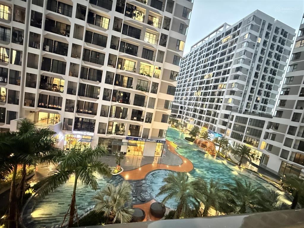 Cho thuê nhanh căn 1pn blook d, có nội thất, giá 6 triệu/tháng nhà mới, có thể ở ngay  0908 005 ***