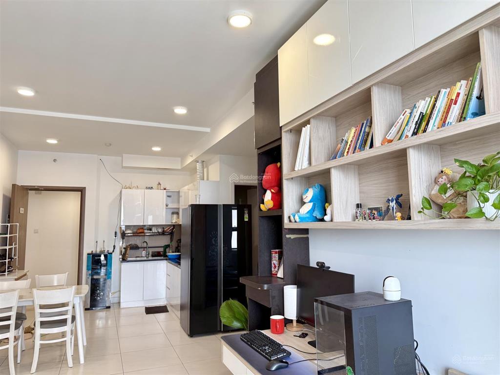 Cho thuê căn 1pn + 1 full nội thất thiết kế, xách vali vào ở, nhà mới, ở ngay, view đẹp tầng cao