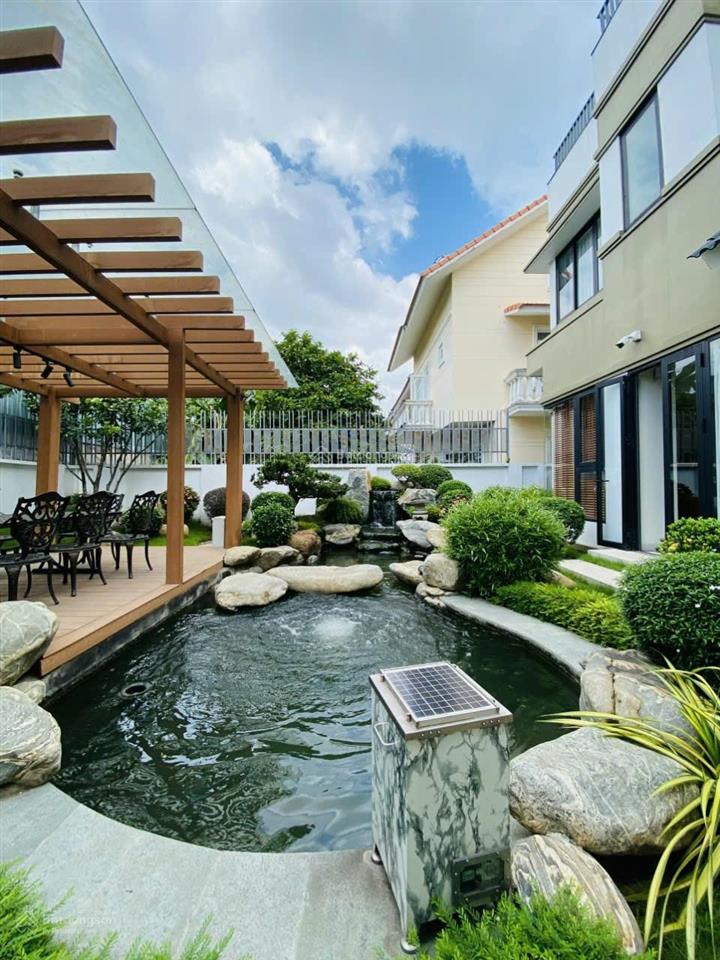 Biệt thự đơn lập sông 616m2. sổ hồng riêng. căn góc 2 mật tiền sân vườn lớn. vip nhất dự án. giá 70