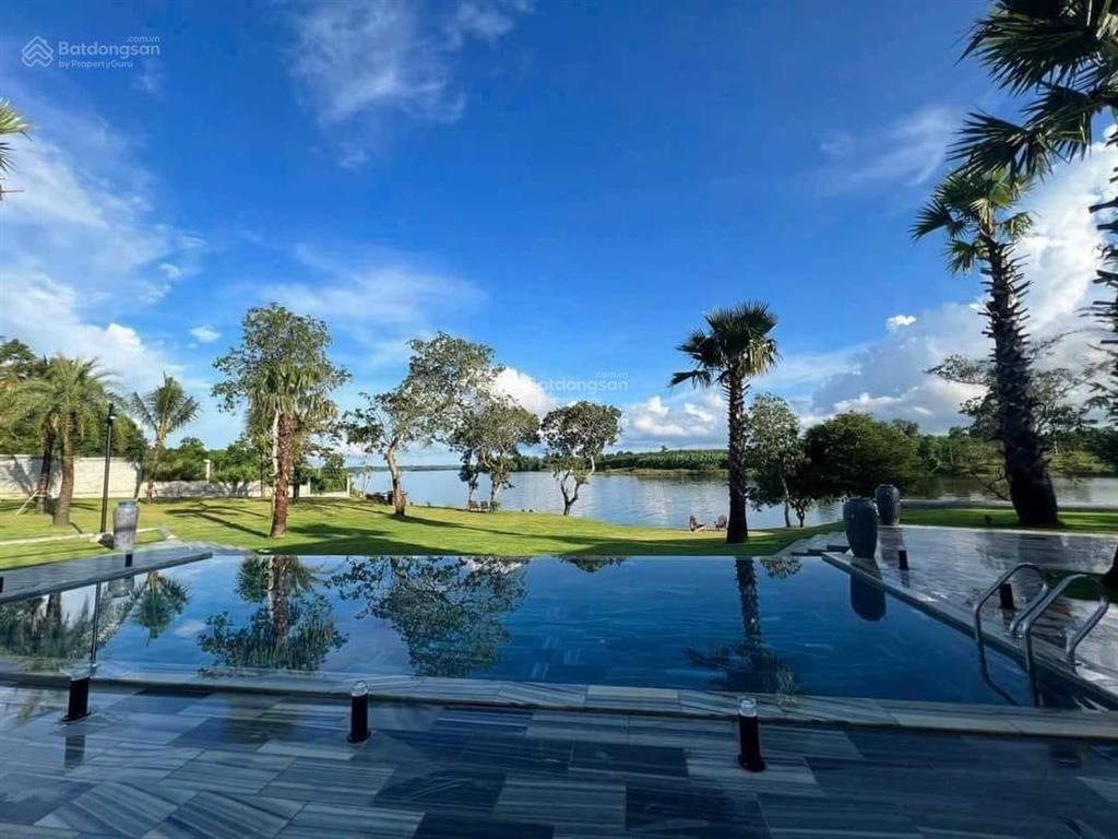 Biệt thự đơn lập sông 616m2. sổ hồng riêng. căn góc 2 mật tiền sân vườn lớn. vip nhất dự án. giá 70