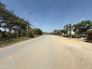 Lô góc 2 mặt tiền đường bưng ông thoàn.q9. dt 4900m2. có 3500m2 thổ cư. sổ hồng riêng.giá 230 tỷ