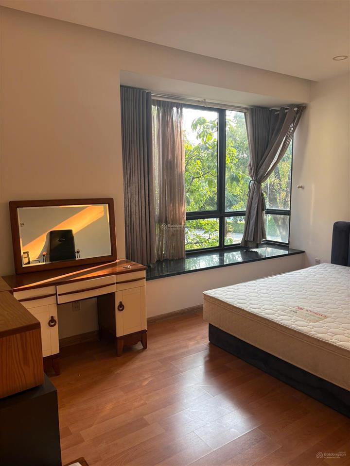 Biệt thự song lập the garland. dt 195m2 . nhà hoàn thiện. sổ hồng riêng. giá 22 tỷ