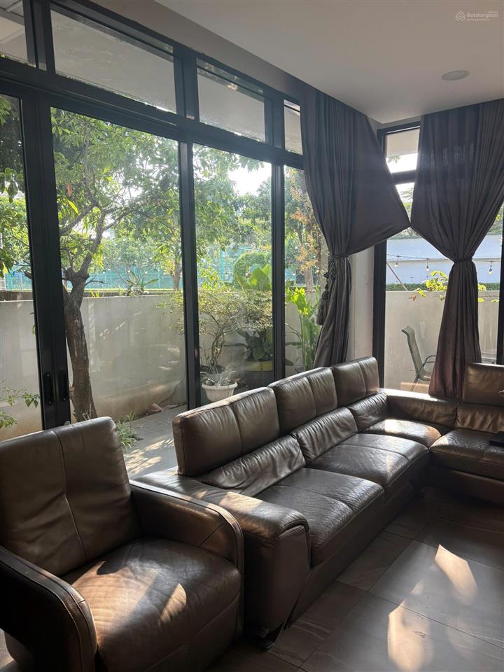 Biệt thự song lập the garland. dt 195m2 . nhà hoàn thiện. sổ hồng riêng. giá 22 tỷ