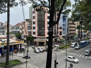 Bán toà nhà góc 2 tiền châu văn liêm q5. dt đất 305m2. dt sàn 1800m2. xây 7 tầng. giá 350 tỷ