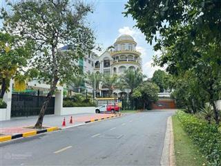 Cần bán nhà ngay mặt tiền giang văn minh thảo điền quận 2.dt 1700m2 full thổ.giá 320 tỷ.
