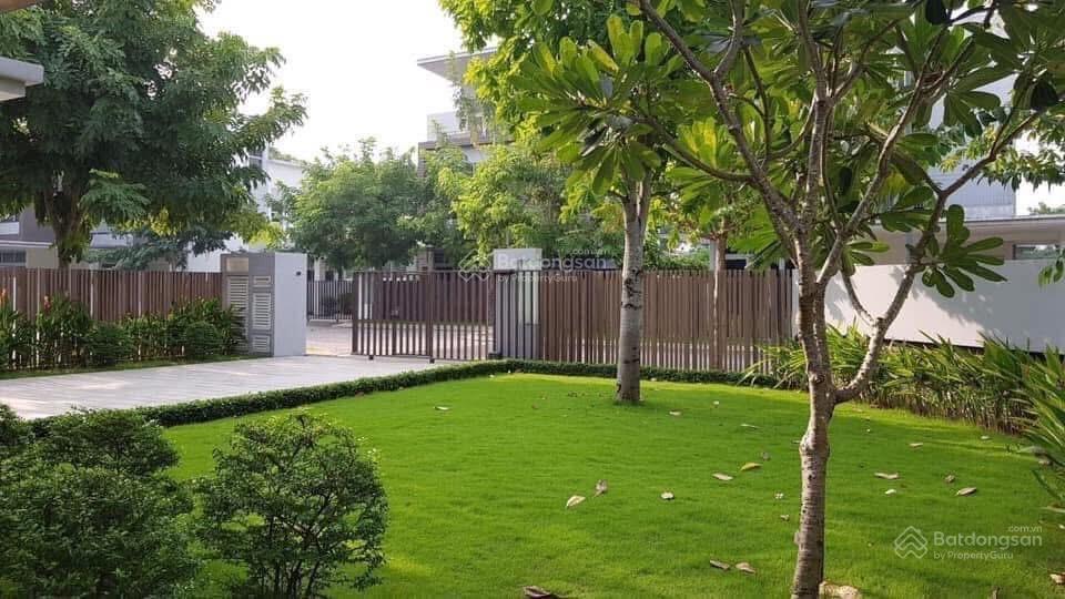 Riviera cove đơn lập góc 3 mặt tiền. dt 500m2. nhà hoàn thiện cơ bản. sổ hồng riêng. giá 52 tỷ