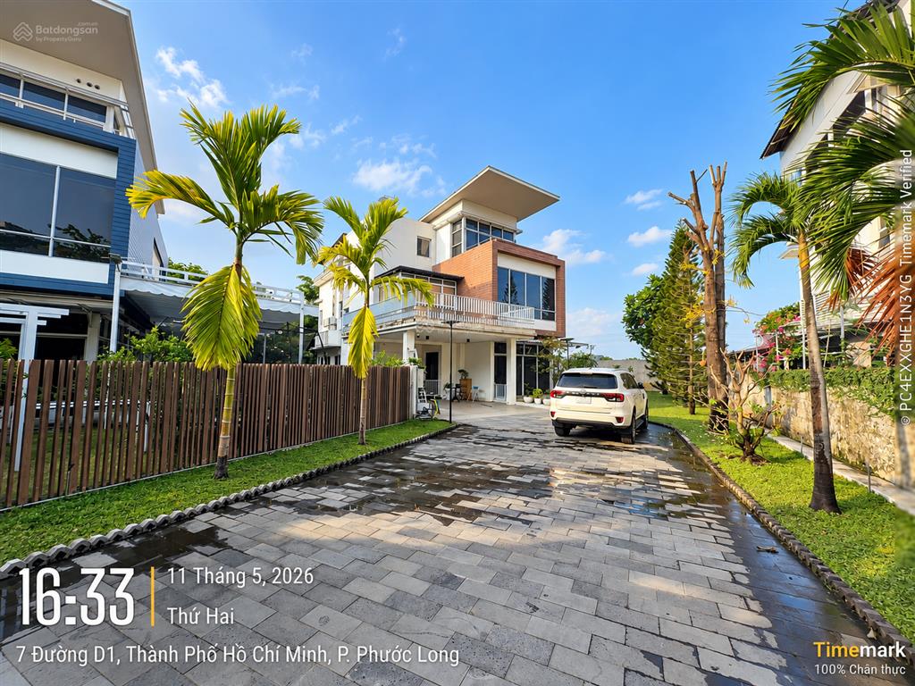 Biệt thự đơn lập riviera cove  q9. dt đất 720m2. sổ hồng sẵn sân vườn siêu rộng giá 73 tỷ
