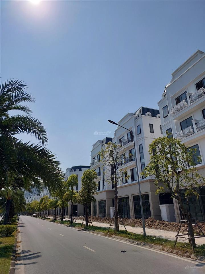 Chuyển nhượng biệt thự 137m2 xây 4 tầng tại dự án the diamond point đối diện sát vinhomes riverside