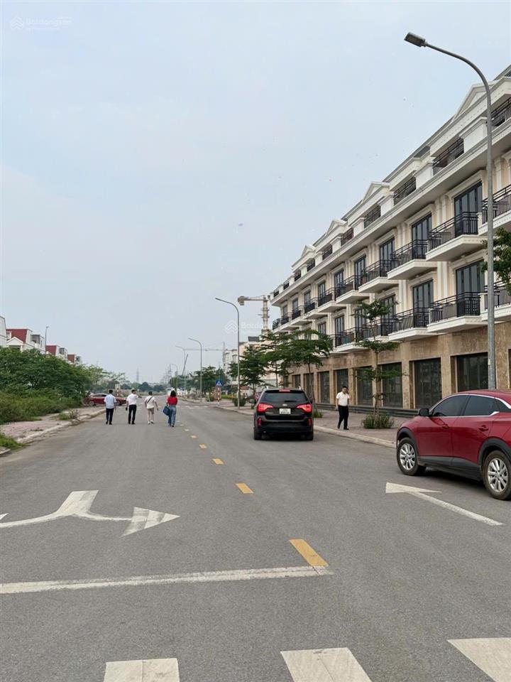 Bán nhà shophouse liền kề 4 tầng 75m2 tại vietsing square vsip bắc ninh, giá 6 tỷ