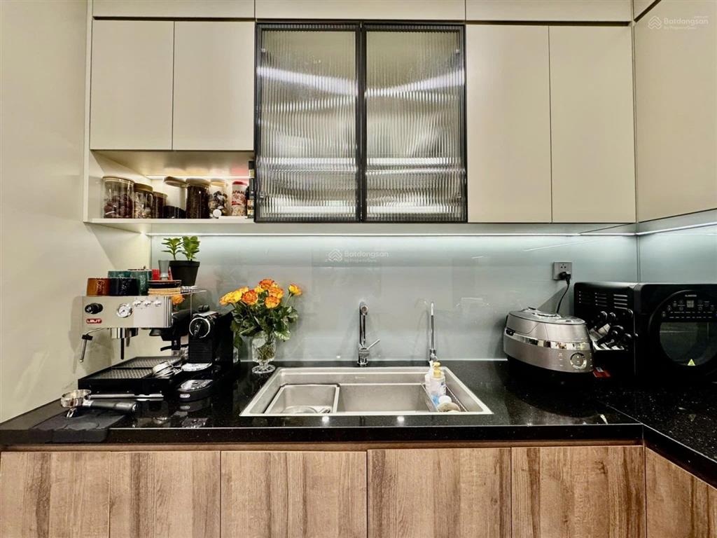Bán căn 3 ngủ 85m2 giá 7,x tỷ tại chung cư phương đông green home long biên