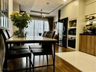 Bán căn 3 ngủ 85m2 giá 7,x tỷ tại chung cư phương đông green home long biên
