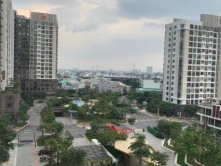 Bán căn 49m2, 1pn+, 1wc tháp p2 view công viên, hồ bơi giá 2,8tỷ full tất cả các phí hđ thuê 7tr/th