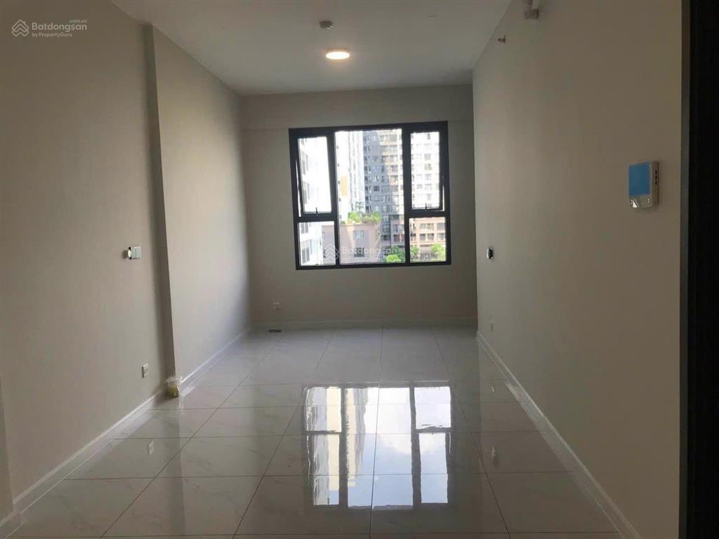 Nhà trống 79m2, tháp c2, giá 9tr/tháng, tầng cao view công viên hồ bơi,  0896 688 ***