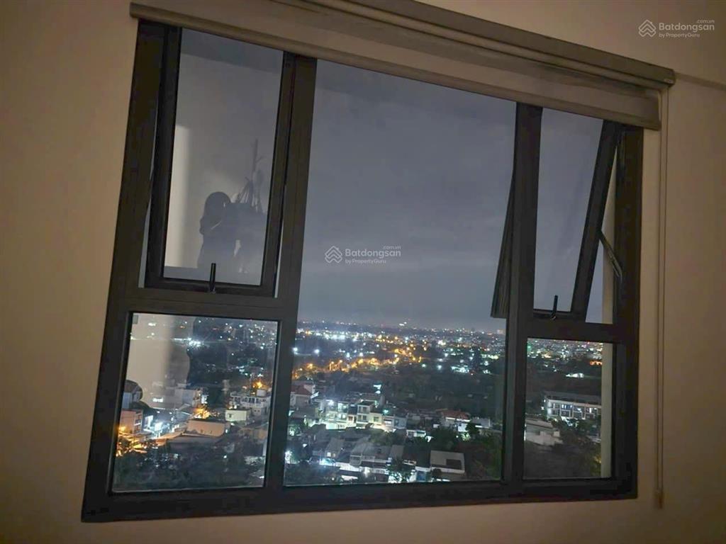 Cho thuê căn hộ 57m2 tháp c4 2pn, 1wc ở, full bếp rèm... 1/8 ở. view hồ bơi, công viên. giá 7,5tr