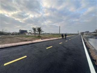 Đất ven biển khu kinh tế ninh cơ nụ hoa đang hé