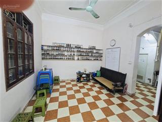 Chính chủ cho thuê nhà riêng có sân vườn ở ngách yên hòa, cầu giấy