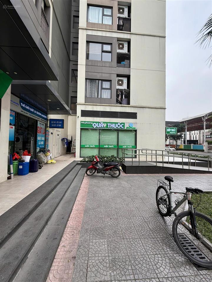 Chính chủ cần bán gấp shop chân đế mặt sảnh tòa s1.03 vinhomes ocean park 1