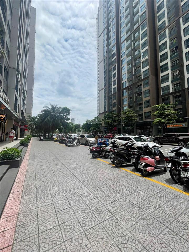 Chính chủ cho thuê shop chân đế vinhomes ocp1. dt 75m2, giá 38 tr/tháng,  0986 122 ***