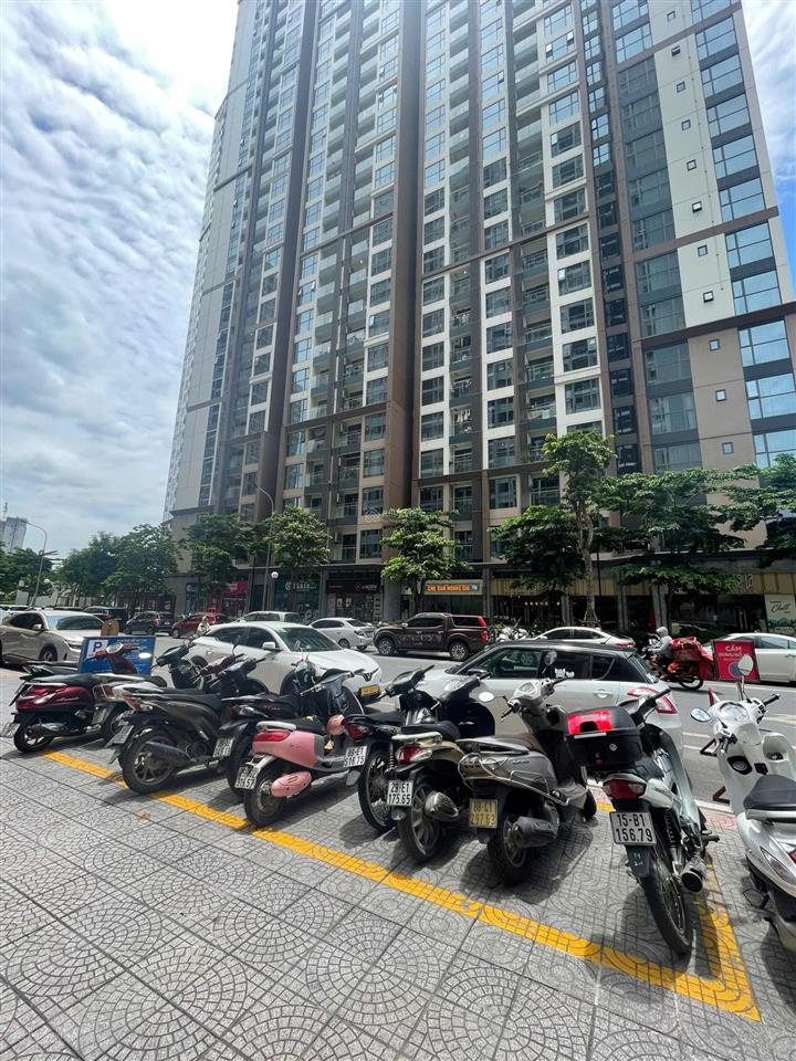 Chính chủ cho thuê shop chân đế vinhomes ocp1. dt 75m2, giá 38 tr/tháng,  0986 122 ***