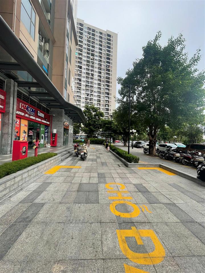 Chính chủ bán gấp shop chân đế vinhomes ocean park 1, dt 42m2, 8,8 tỷ, bao phí, sđcc,  0912 132 ***