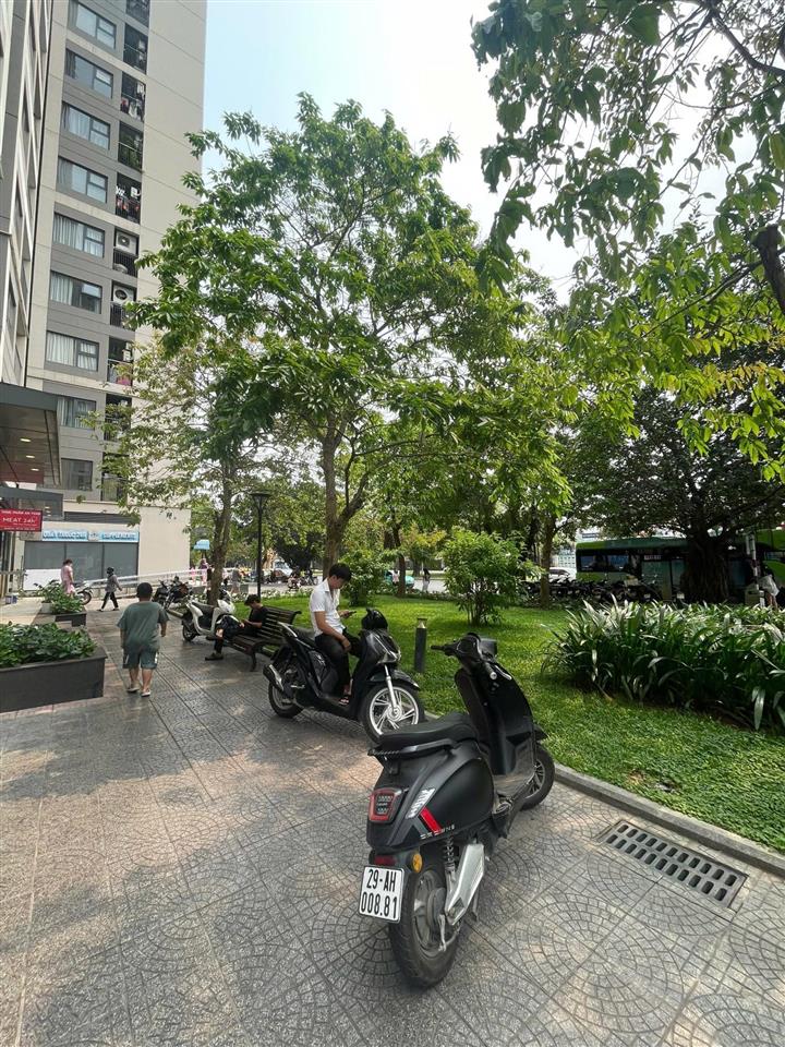 Chính chủ cần bán gấp shop chân đế lô góc giá chỉ 6 tỷ vinhomes ocean park 1.  0912 132 ***
