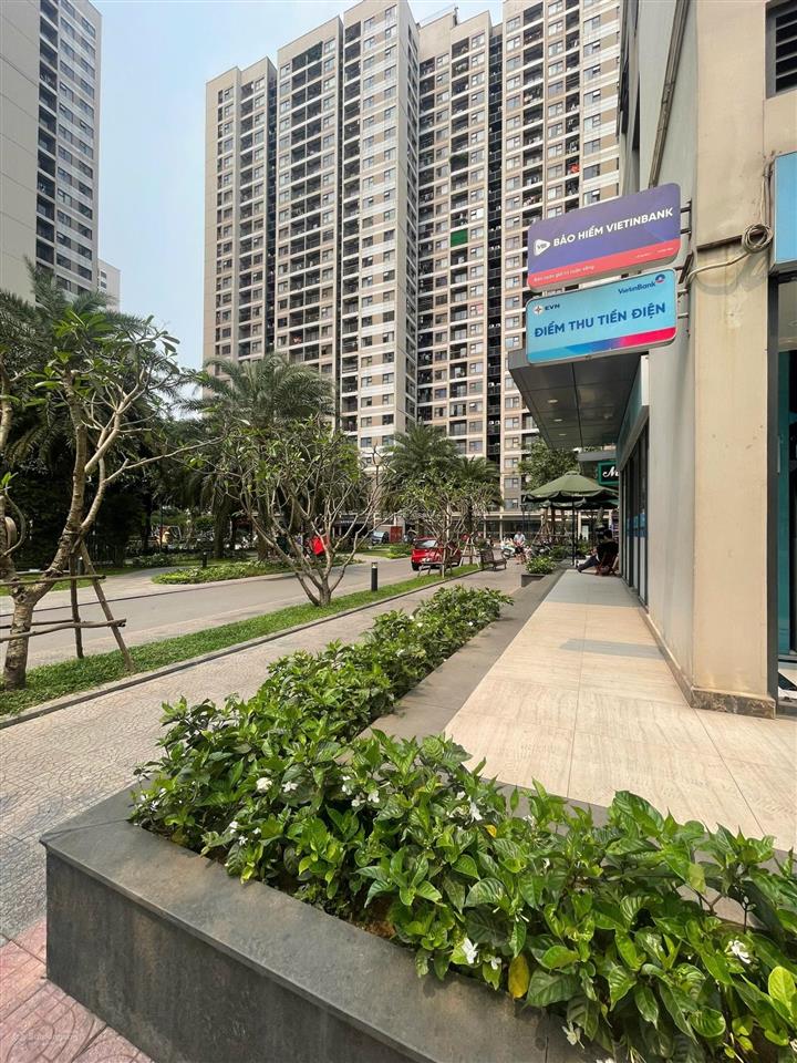 Chính chủ cần bán gấp shop chân đế lô góc giá chỉ 6 tỷ vinhomes ocean park 1.  0912 132 ***