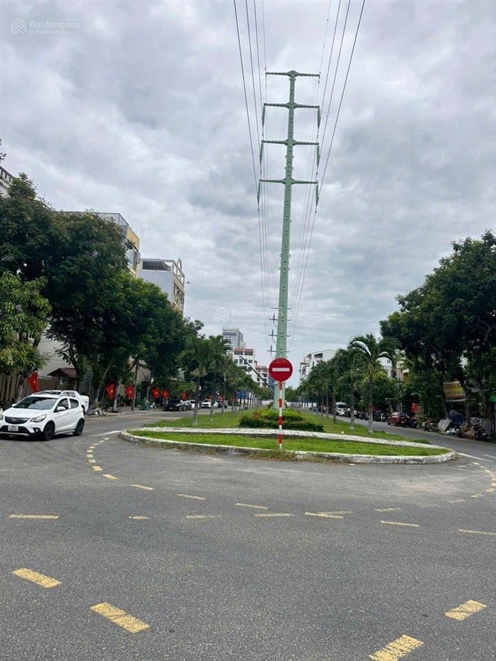 Bán cặp an dương vương đối diện công viên ngay khu bắn pháo hoa quốc tế