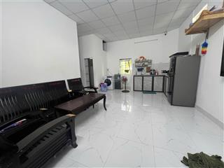 Cho thuê nhà 2 mặt phố đường trần cao vân, 20 triệu, giao nhà ngay